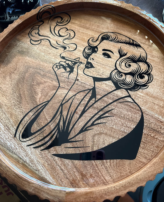 Smoking lady rolling tray